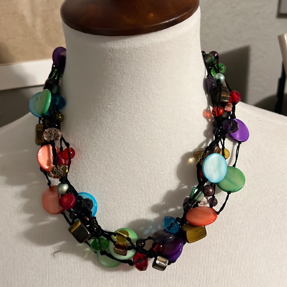 Multicolored necklace